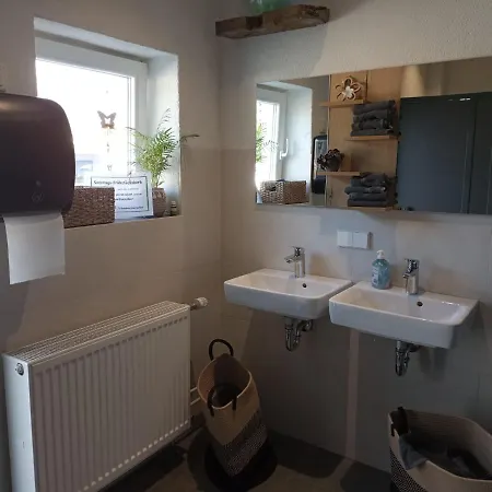 Fichtelpark مكان تخييم